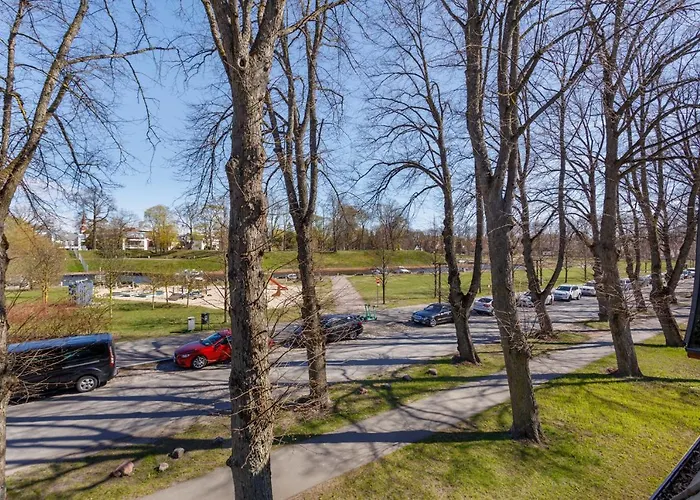 Harbour * Παρνού